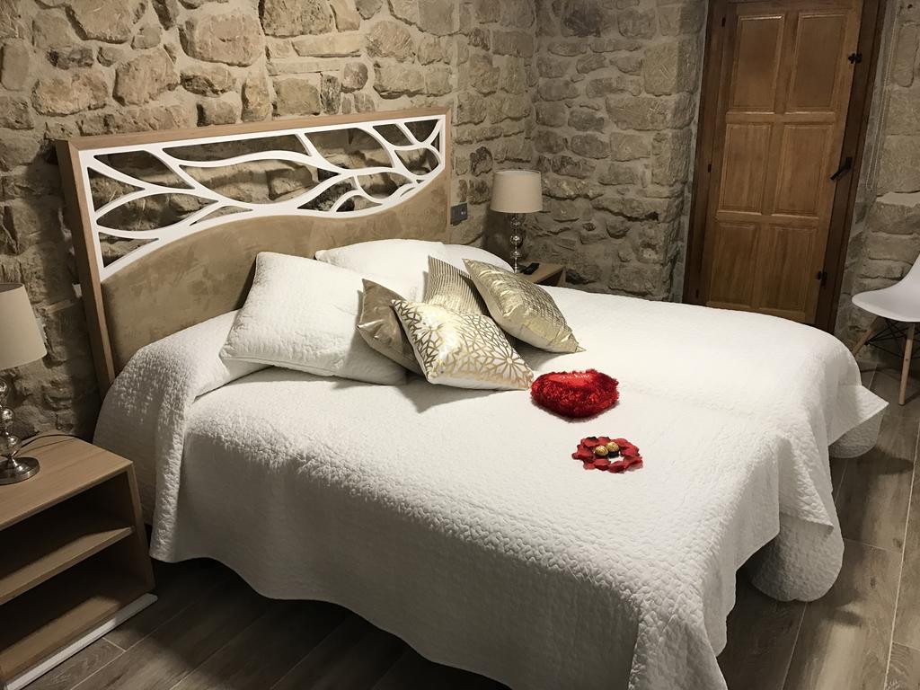 La Casona De Alutiz & Bodega Guest House Samaniego Bagian luar foto
